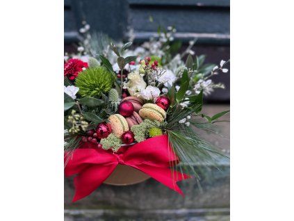 Vánoční flowerbox s makronkami